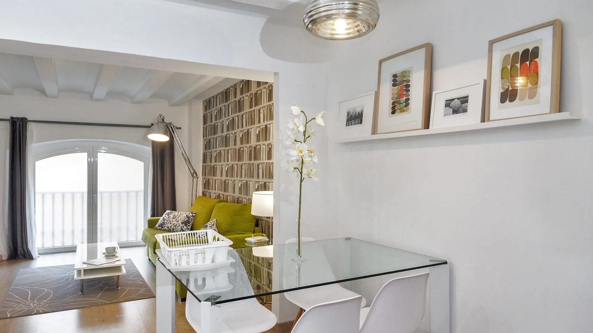 Feelathome Center Apartments Barcelona Espanha