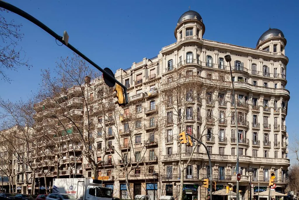 Feelathome Center Apartments Barcelona 0*,