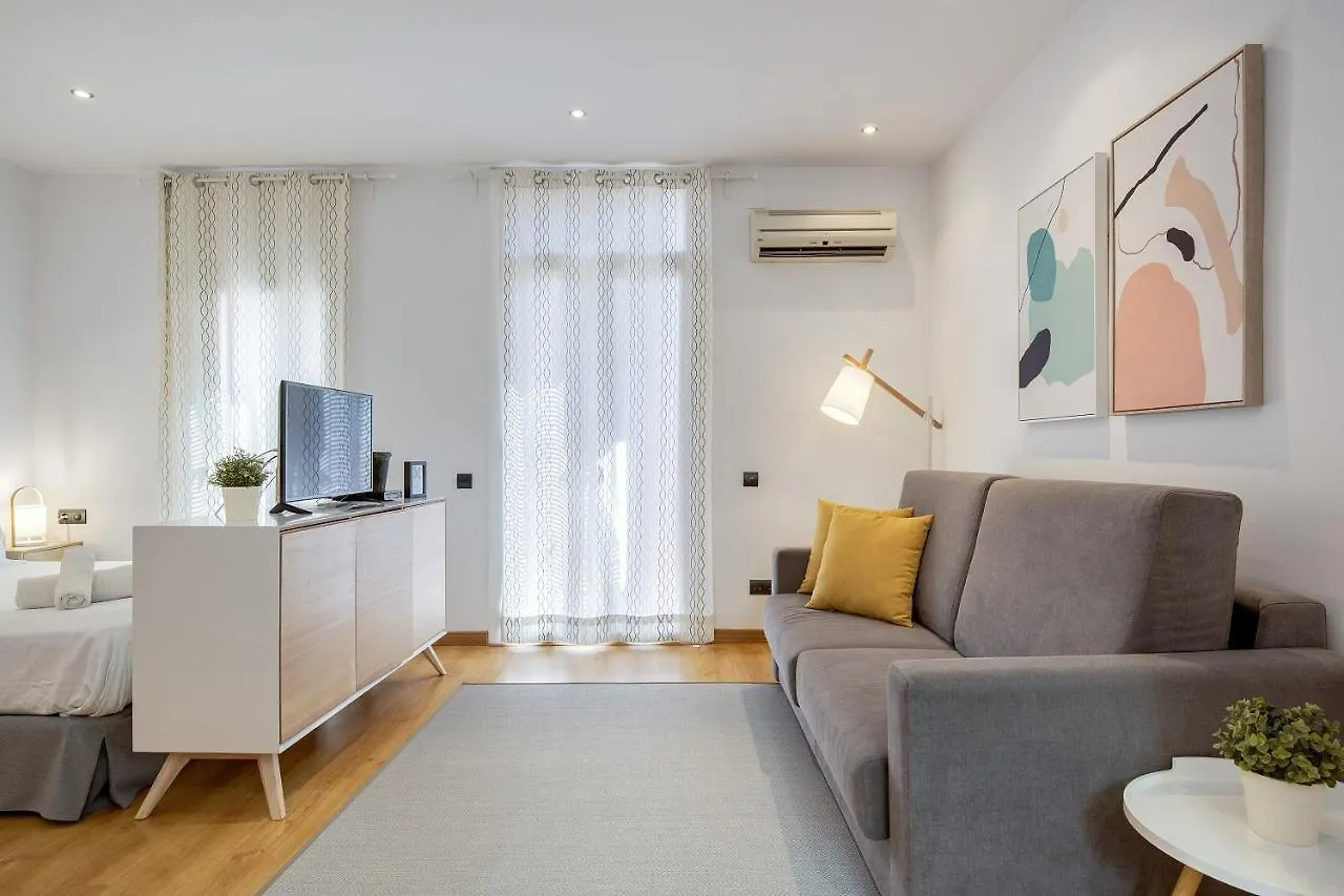 Feelathome Center Apartments Barcelona 0*,