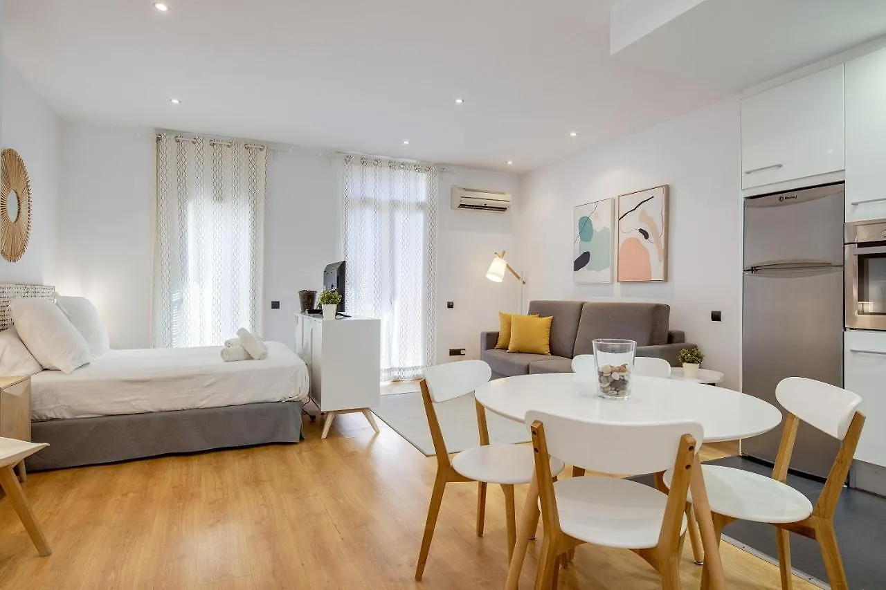 Feelathome Center Apartments Barcelona