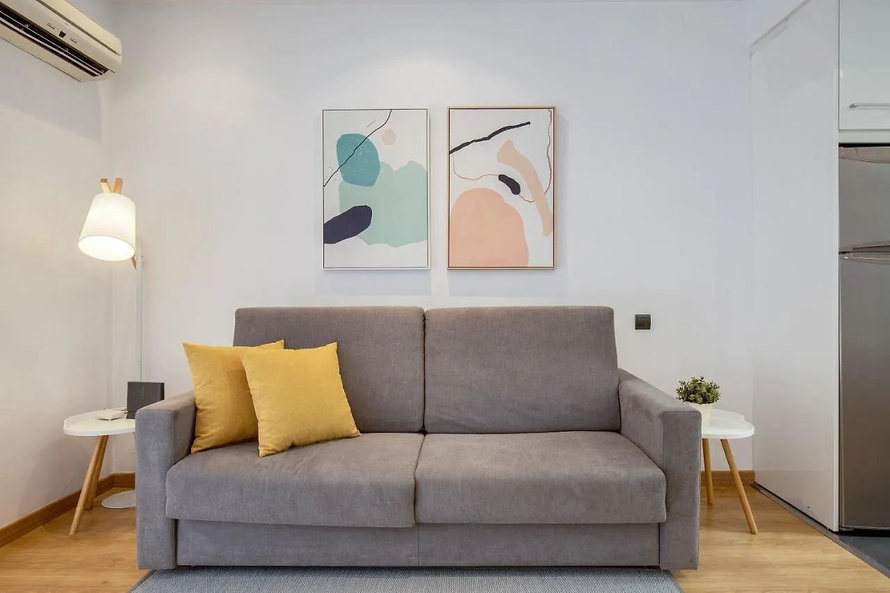 Feelathome Center Apartments Barcelona