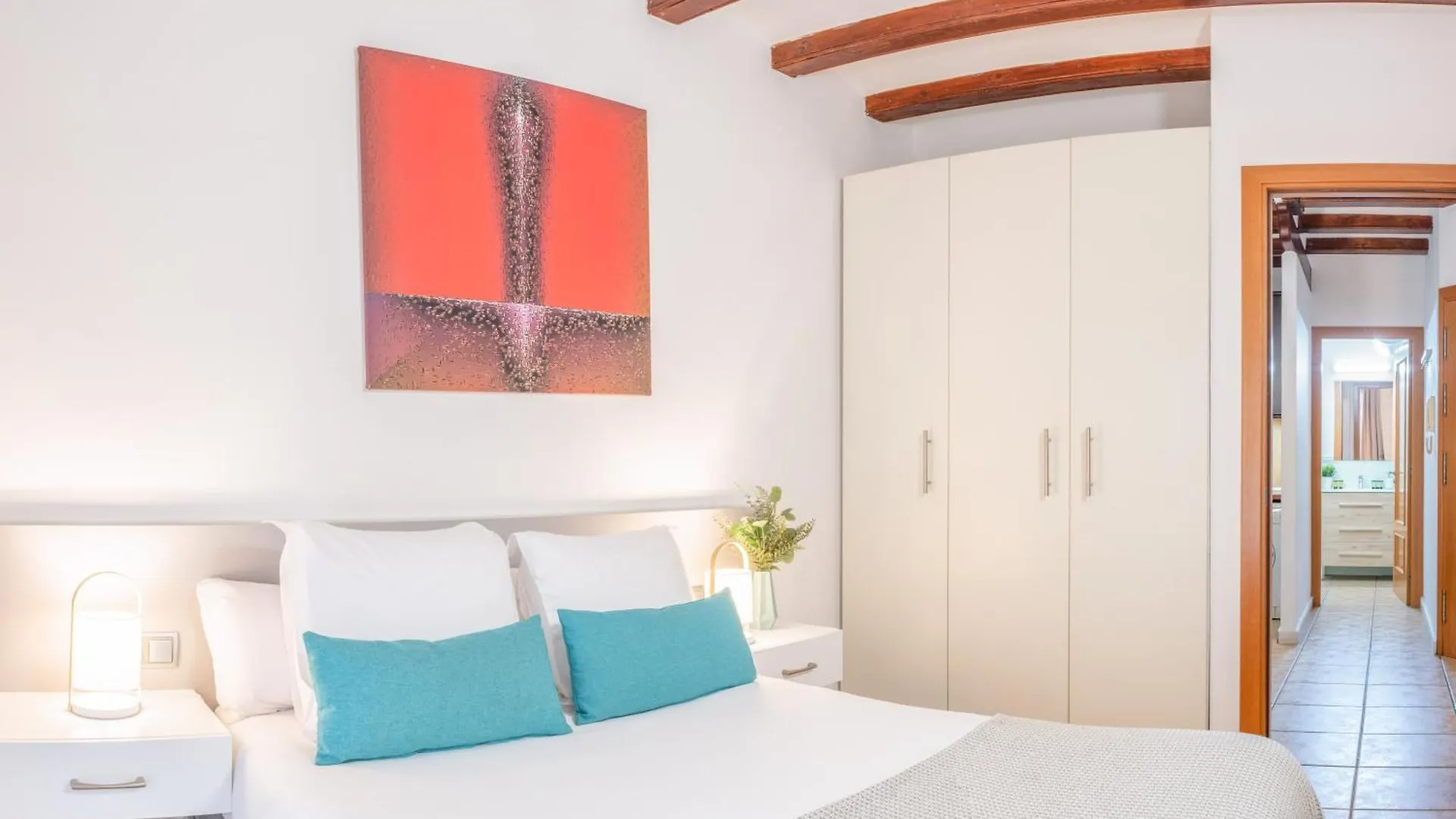 Feelathome Center Apartments Barcelona