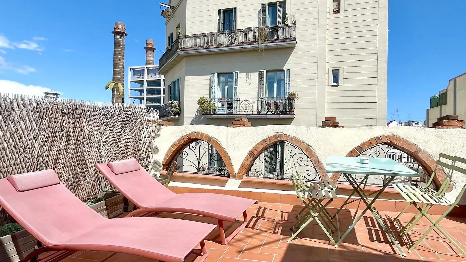 Feelathome Center Apartments Barcelona Spain